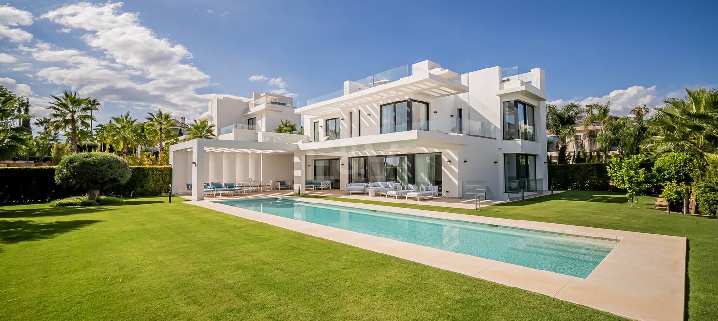 Villa moderne avec vue sur la mer à Los Flamingos Golf