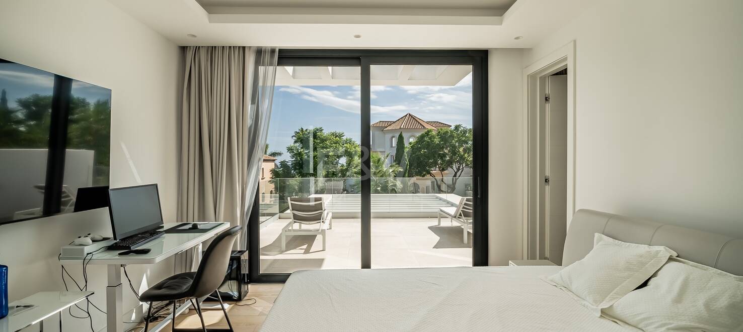 Villa moderne avec vue sur la mer à Los Flamingos Golf