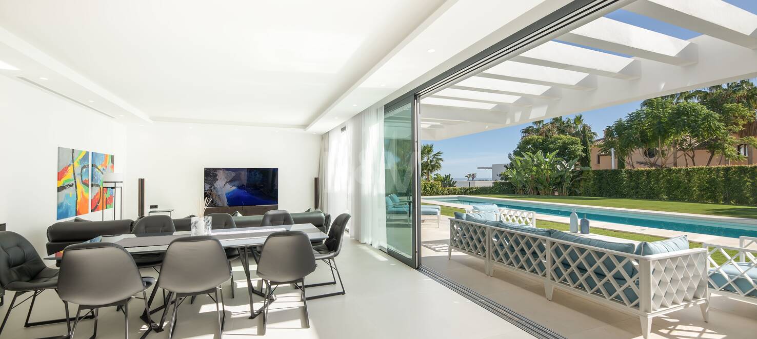 Villa moderne avec vue sur la mer à Los Flamingos Golf