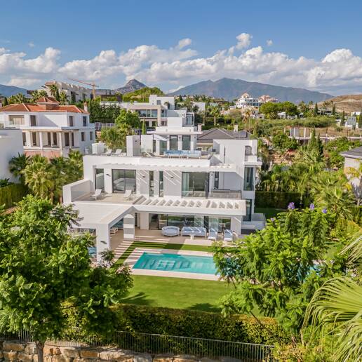 Villa moderne avec vue sur la mer à Los Flamingos Golf
