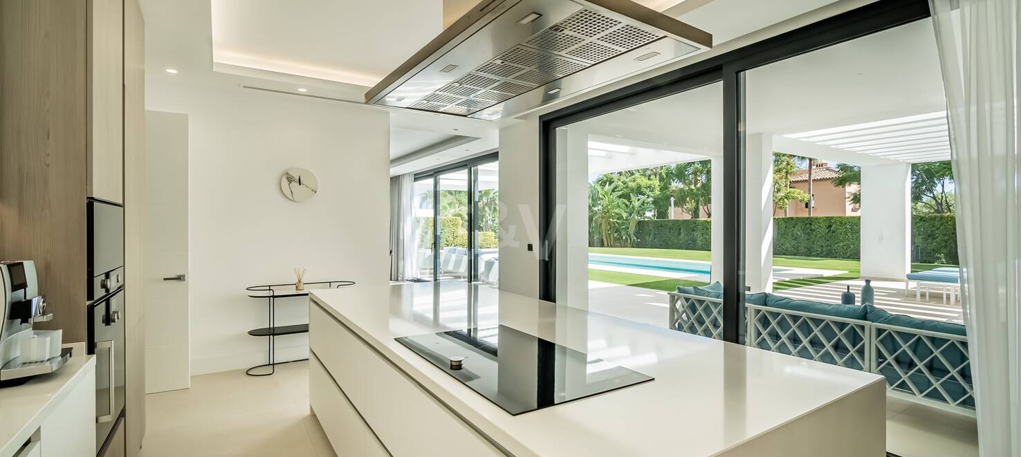 Villa moderne avec vue sur la mer à Los Flamingos Golf