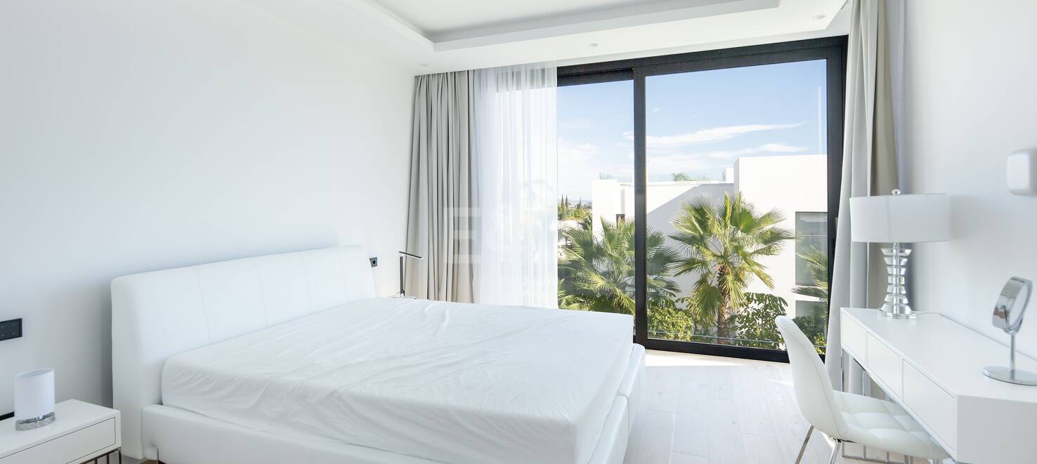 Villa moderne avec vue sur la mer à Los Flamingos Golf