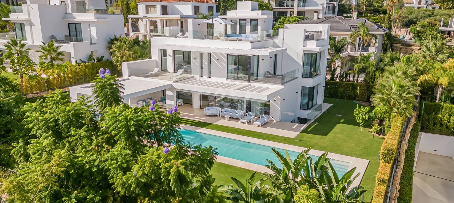 Villa moderne avec vue sur la mer à Los Flamingos Golf