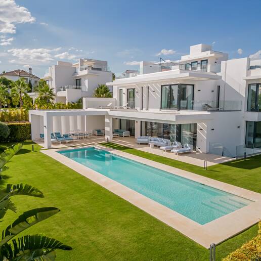 Villa moderne avec vue sur la mer à Los Flamingos Golf