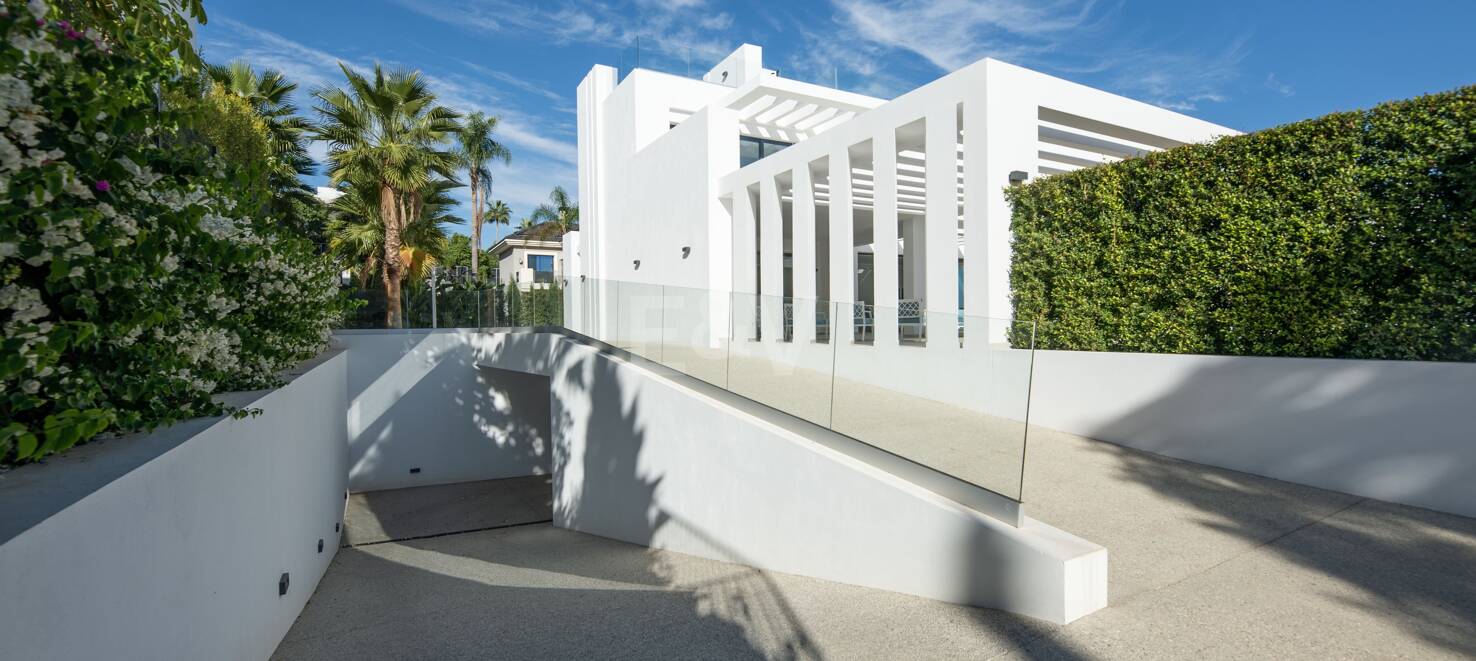 Villa moderne avec vue sur la mer à Los Flamingos Golf