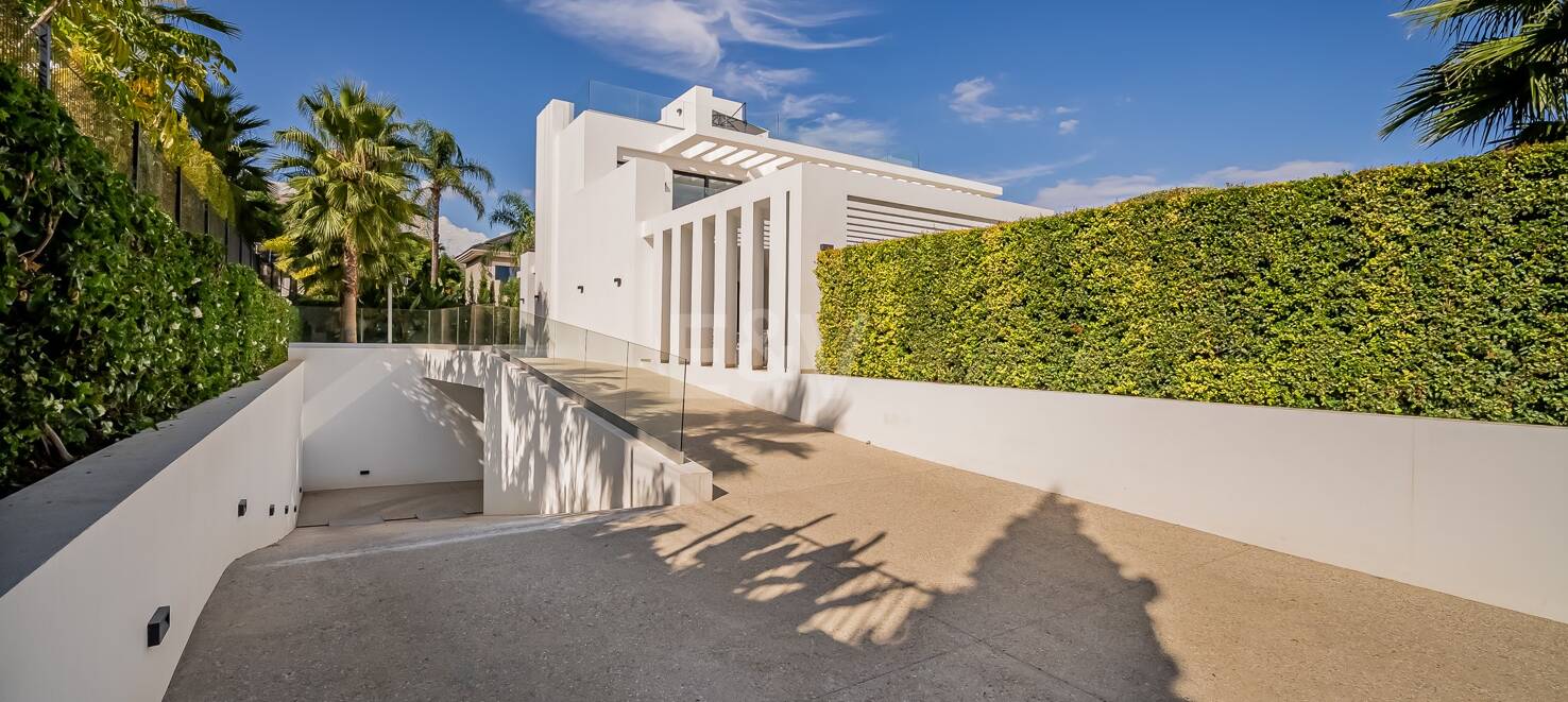 Villa moderne avec vue sur la mer à Los Flamingos Golf