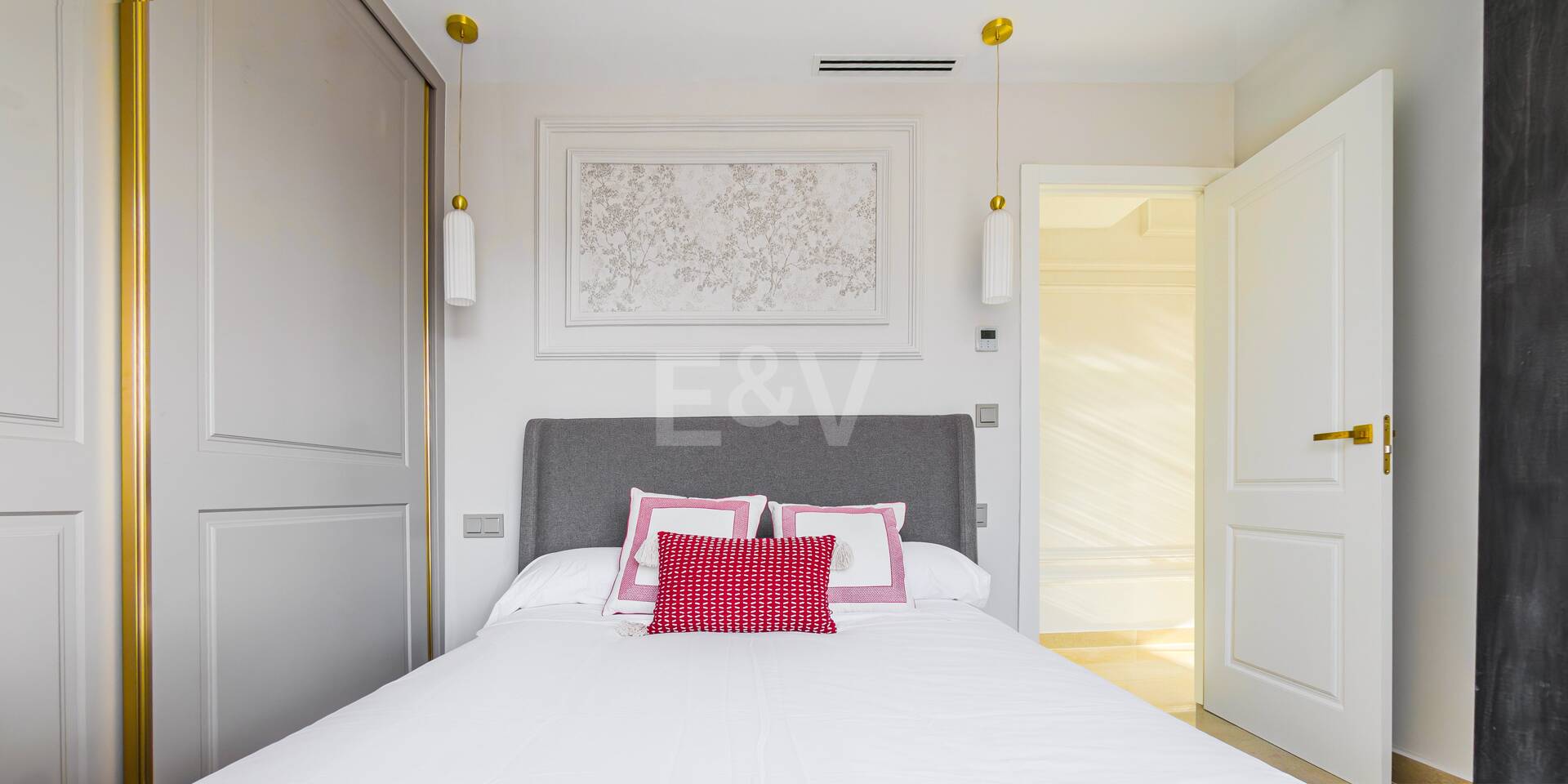 Completelty renovated penthouse in The Golden Mile Marbella