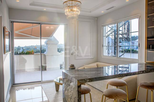 Completelty renovated penthouse in The Golden Mile Marbella