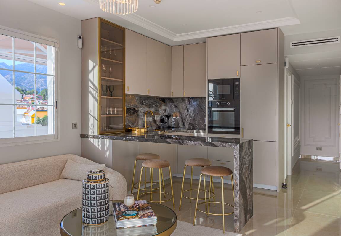 Completelty renovated penthouse in The Golden Mile Marbella