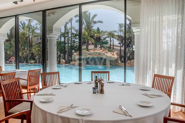 Completelty renovated penthouse in The Golden Mile Marbella