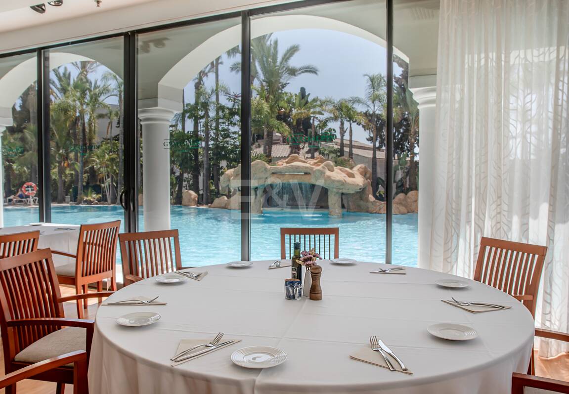 Completelty renovated penthouse in The Golden Mile Marbella