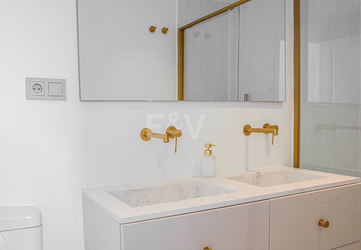 Completelty renovated penthouse in The Golden Mile Marbella