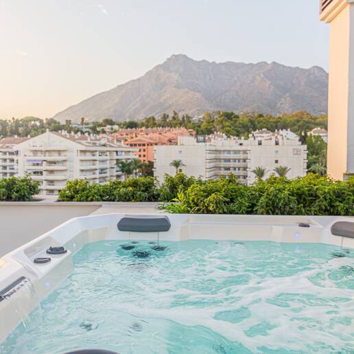 Fullständig renoverad takvåning i Golden Mile Marbella