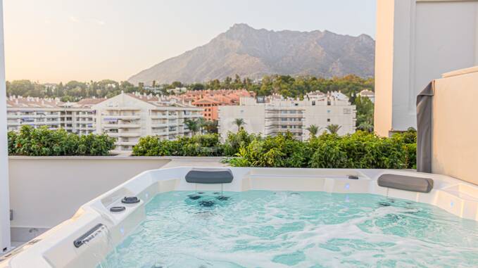 Fullständig renoverad takvåning i Golden Mile Marbella