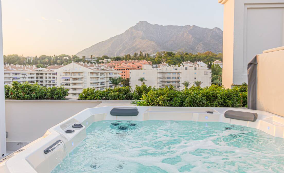 Fullständig renoverad takvåning i Golden Mile Marbella