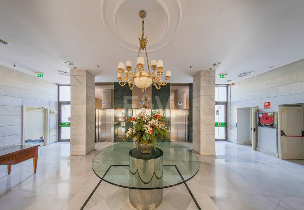 Completelty renovated penthouse in The Golden Mile Marbella