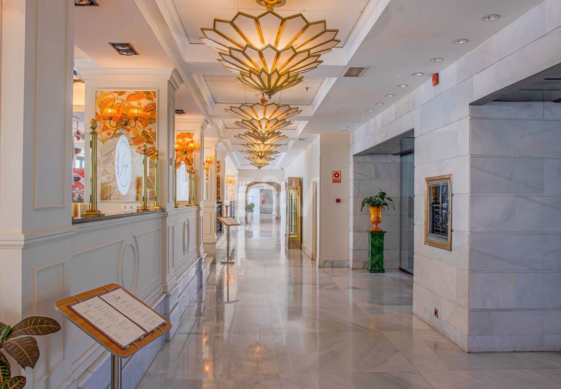 Completelty renovated penthouse in The Golden Mile Marbella