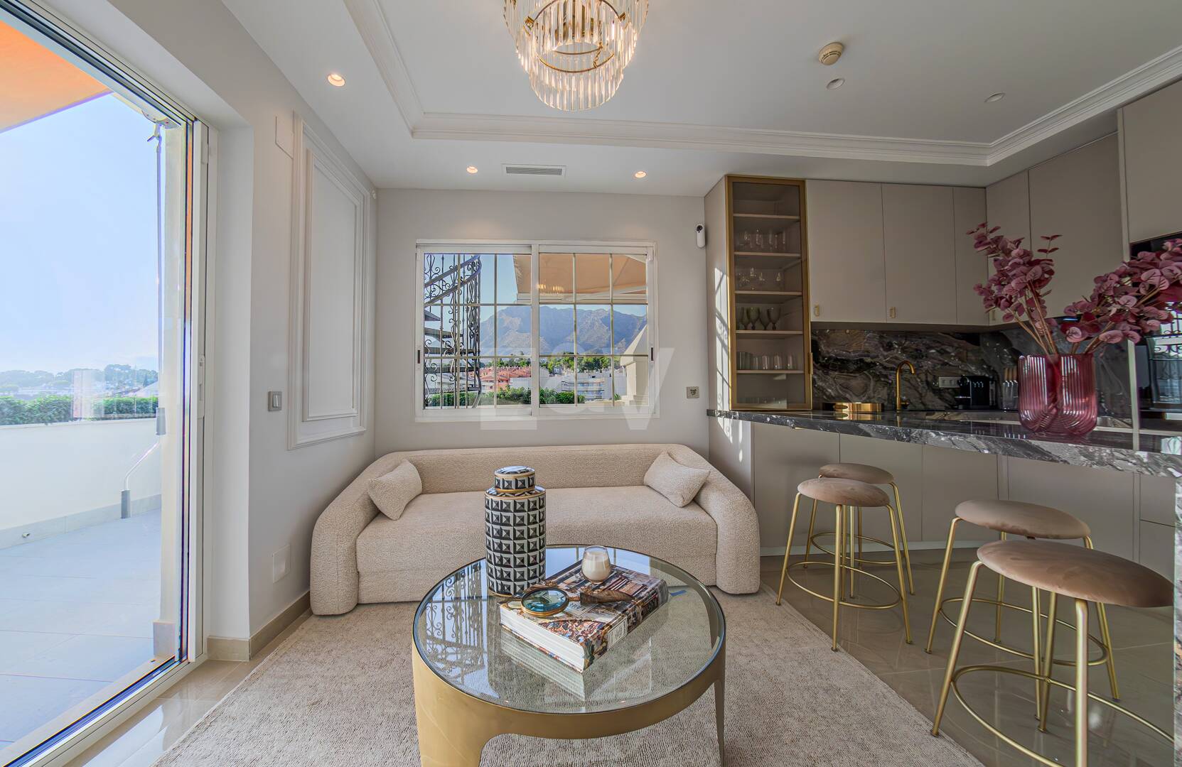 Completelty renovated penthouse in The Golden Mile Marbella