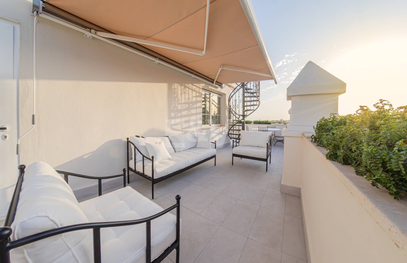 Completelty renovated penthouse in The Golden Mile Marbella