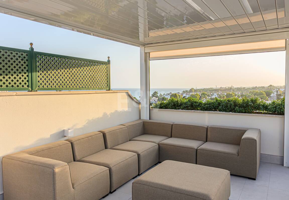 Completelty renovated penthouse in The Golden Mile Marbella