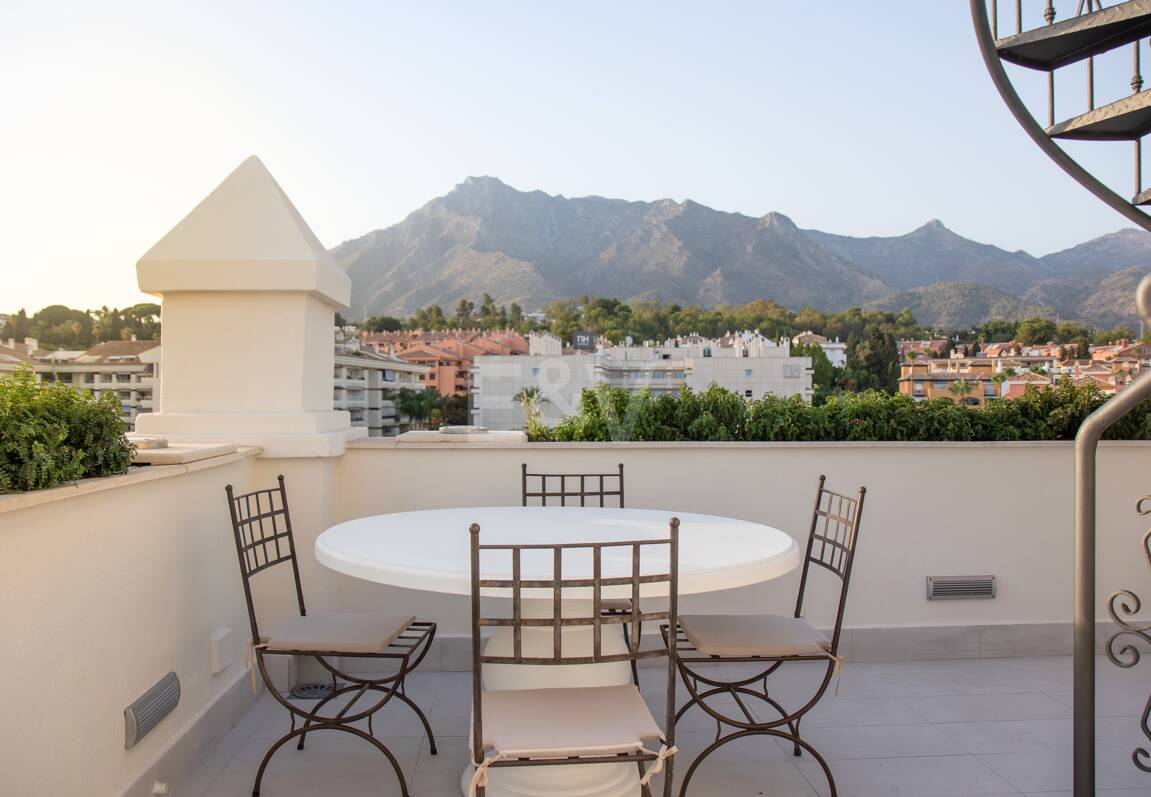 Completelty renovated penthouse in The Golden Mile Marbella