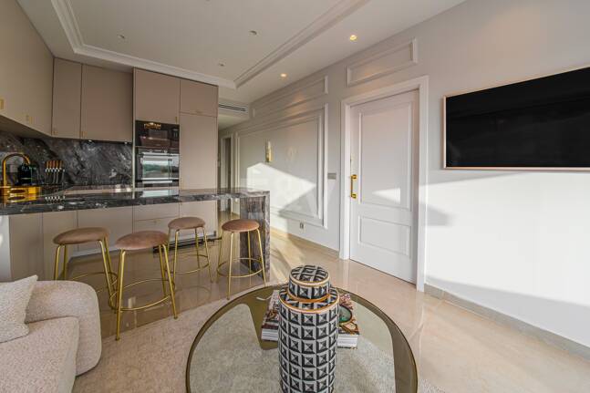 Completelty renovated penthouse in The Golden Mile Marbella