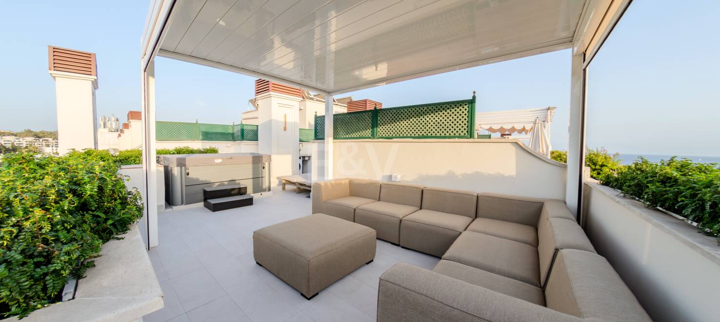 Fullständig renoverad takvåning i Golden Mile Marbella