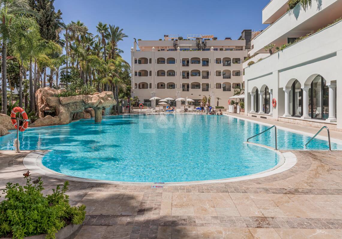 Apartament do wynajęcia w Beach Side Golden Mile, Marbella Golden Mile