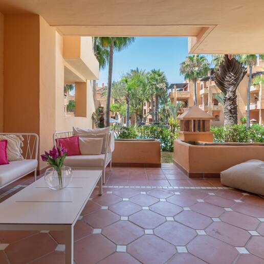 Apartamento en Planta Baja en Primera Línea de Playa en San Pedro