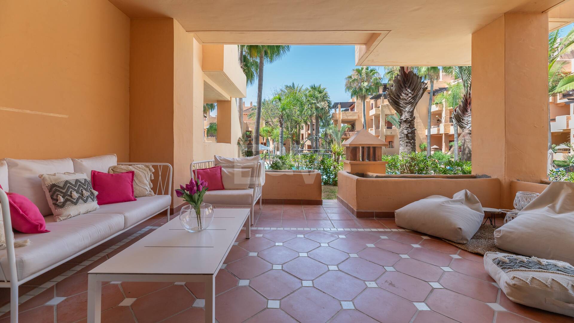 Erdgeschosswohnung in Erster Reihe am Strand von San Pedro