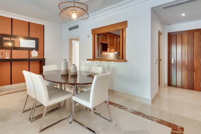 Erdgeschosswohnung in Erster Reihe am Strand von San Pedro