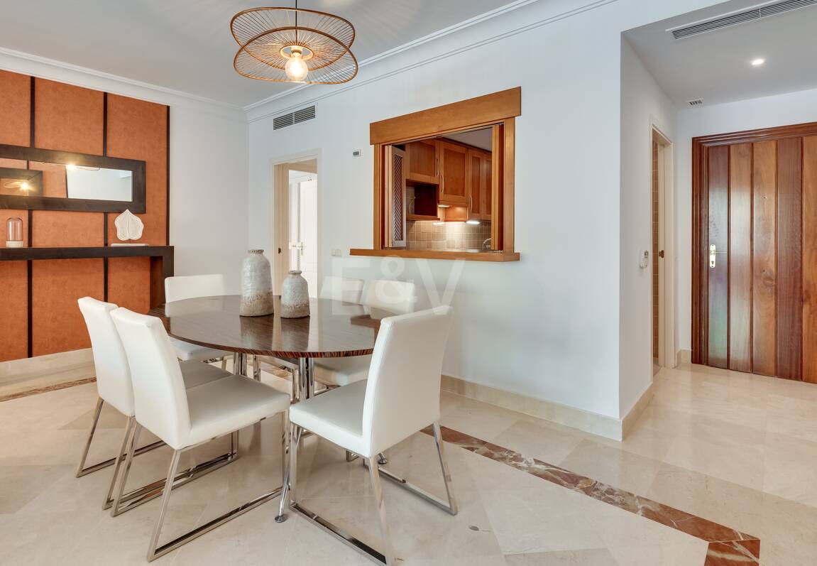 Erdgeschosswohnung in Erster Reihe am Strand von San Pedro