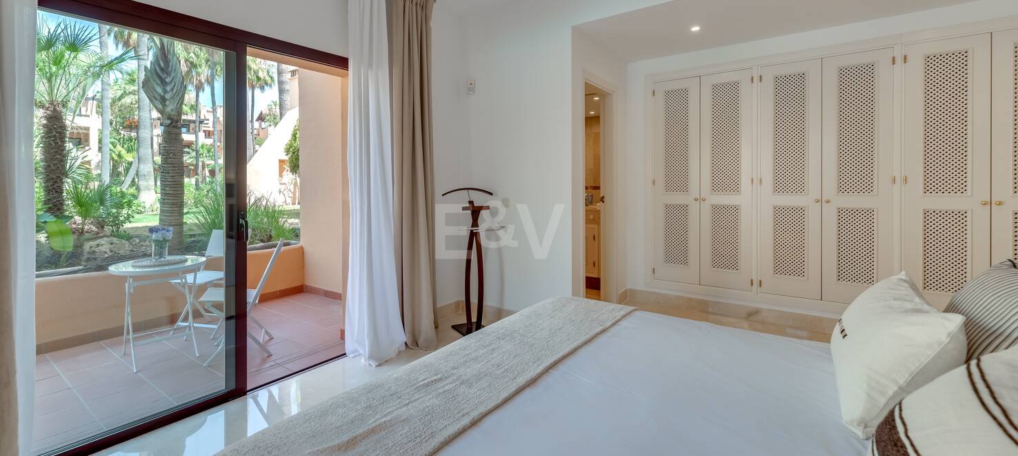 Apartamento en Planta Baja en Primera Línea de Playa en San Pedro