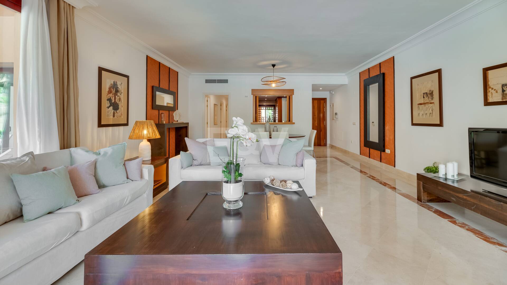 Erdgeschosswohnung in Erster Reihe am Strand von San Pedro