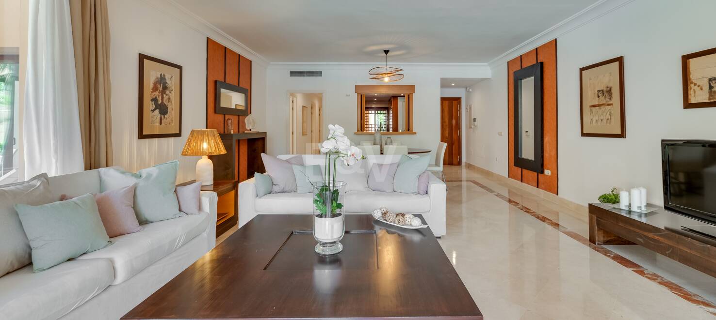 Apartamento en Planta Baja en Primera Línea de Playa en San Pedro
