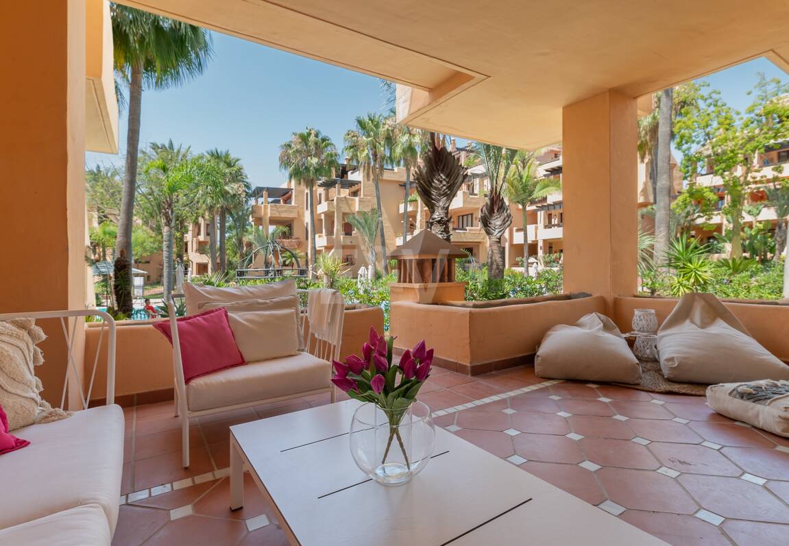 Erdgeschosswohnung in Erster Reihe am Strand von San Pedro