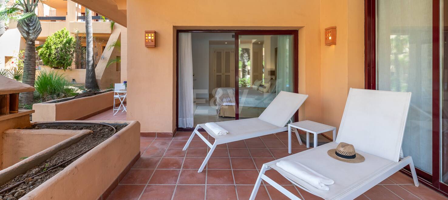 Apartamento en Planta Baja en Primera Línea de Playa en San Pedro