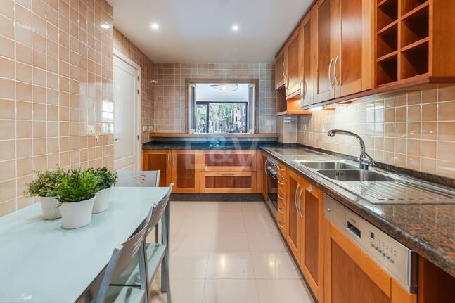 Erdgeschosswohnung in Erster Reihe am Strand von San Pedro