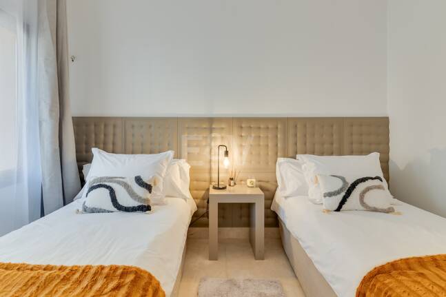 Erdgeschosswohnung in Erster Reihe am Strand von San Pedro