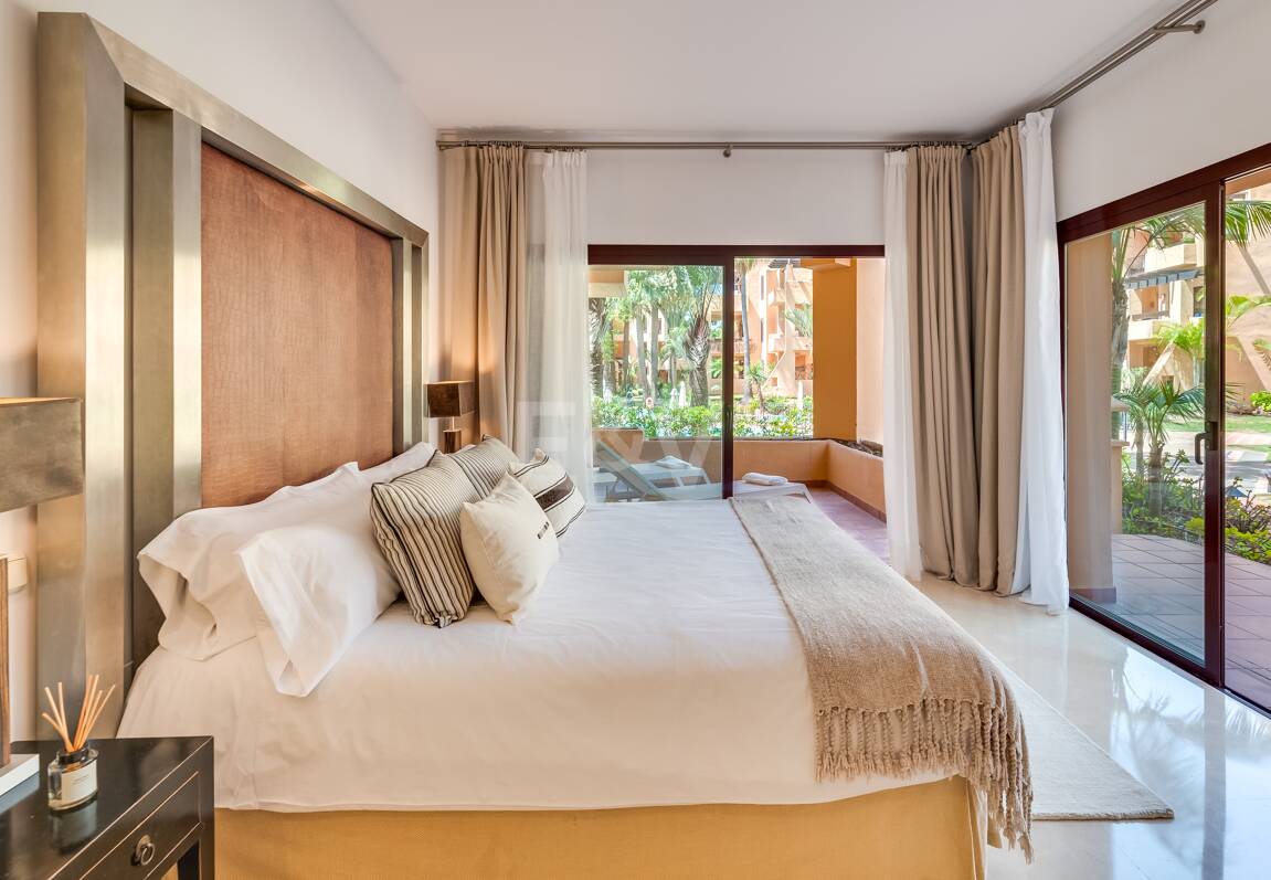 Erdgeschosswohnung in Erster Reihe am Strand von San Pedro