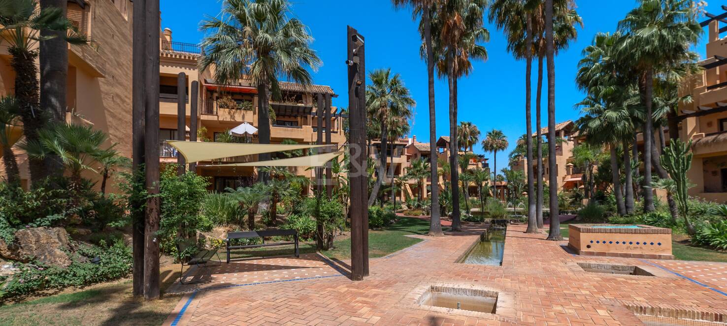 Apartamento en Planta Baja en Primera Línea de Playa en San Pedro