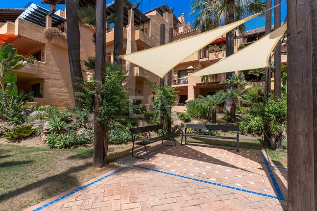 Erdgeschosswohnung in Erster Reihe am Strand von San Pedro