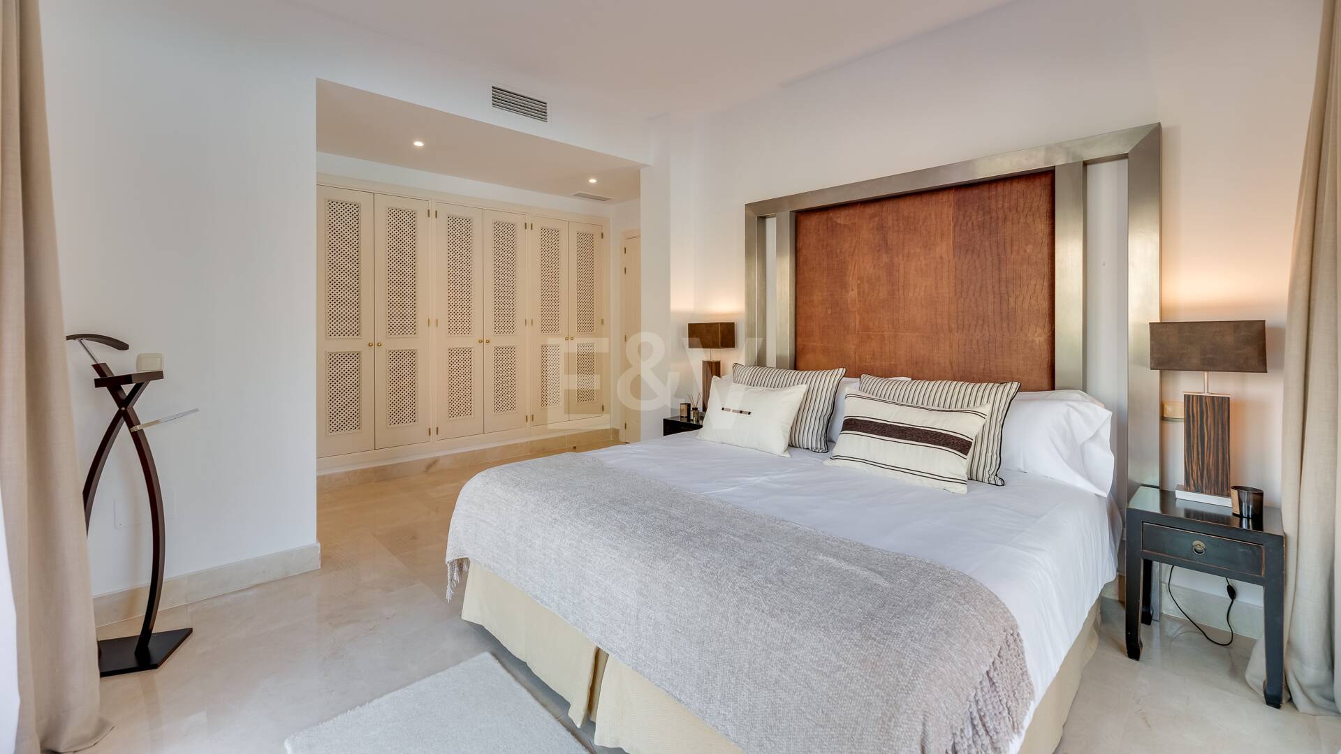 Erdgeschosswohnung in Erster Reihe am Strand von San Pedro