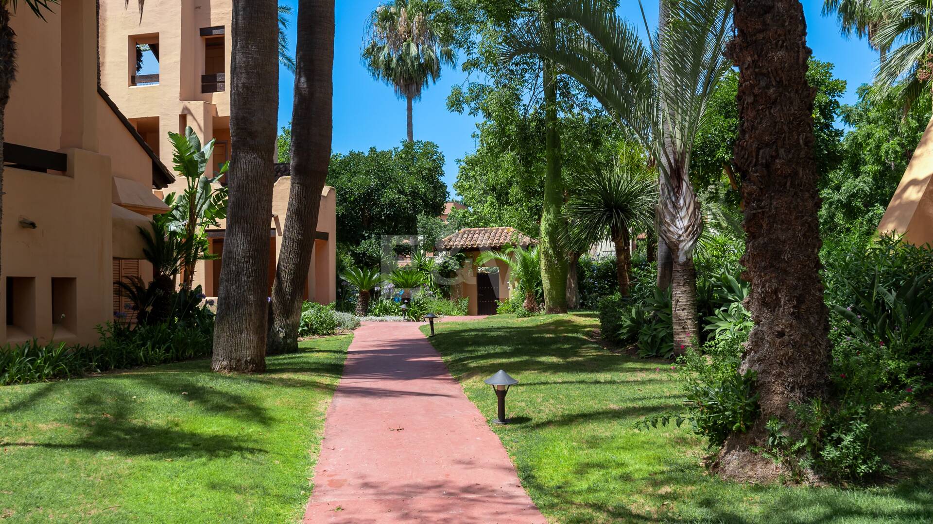 Erdgeschosswohnung in Erster Reihe am Strand von San Pedro