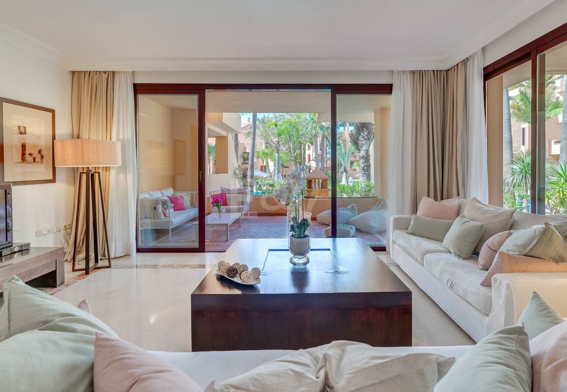 Erdgeschosswohnung in Erster Reihe am Strand von San Pedro