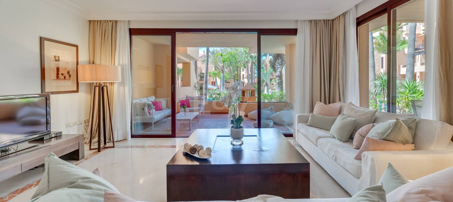 Apartamento en Planta Baja en Primera Línea de Playa en San Pedro