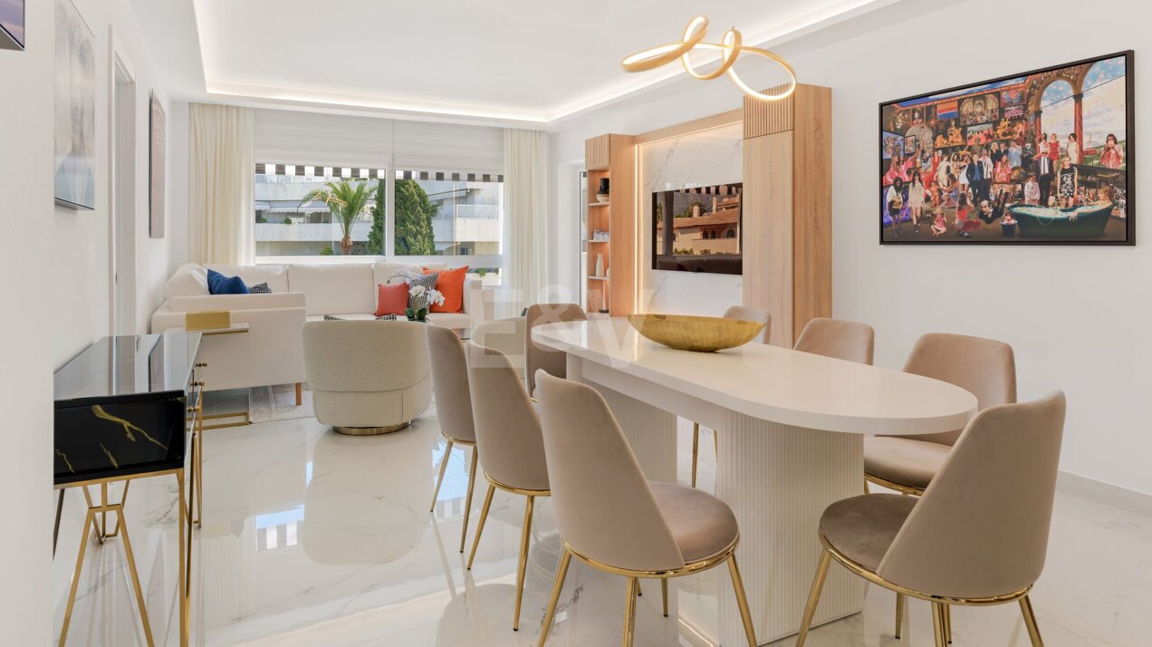 Strandnahes Luxus-Apartment in Puerto Banus mit vier Schlafzimmern