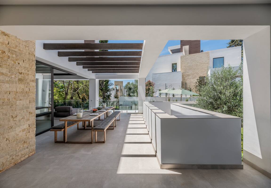 Villa luxueuse de 5 chambres située à La Fuente, une oasis verte idyllique sur le Golden Mile de Marbella.