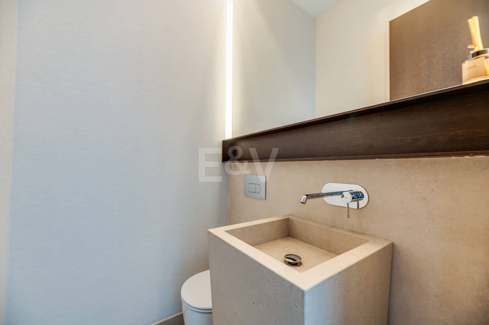 Villa luxueuse de 5 chambres située à La Fuente, une oasis verte idyllique sur le Golden Mile de Marbella.