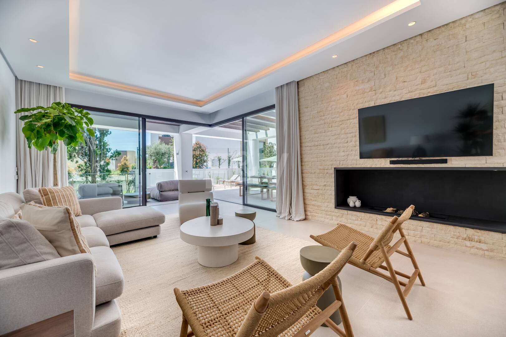 Villa luxueuse de 5 chambres située à La Fuente, une oasis verte idyllique sur le Golden Mile de Marbella.